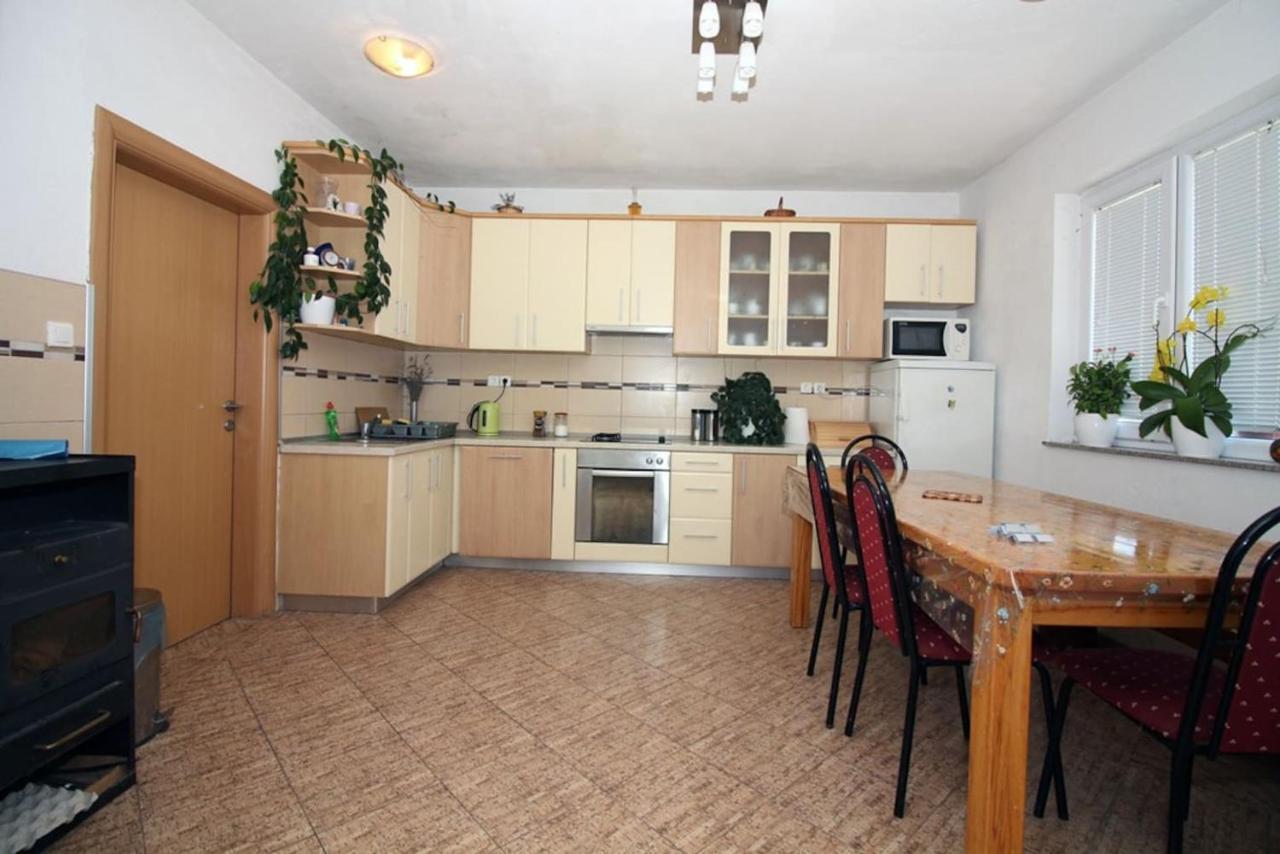4 Bedroom Apartment In Tisno Eksteriør bilde