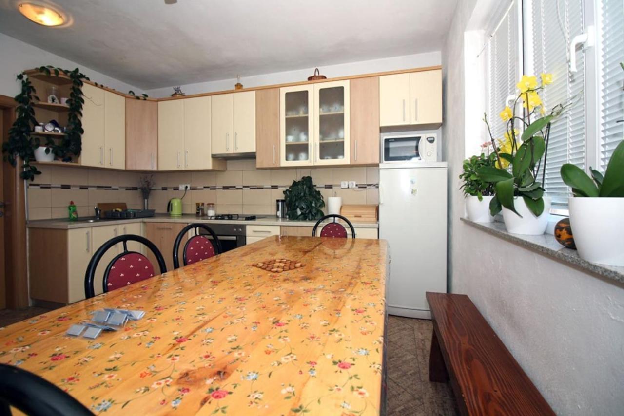 4 Bedroom Apartment In Tisno Eksteriør bilde