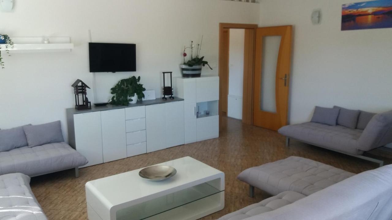 4 Bedroom Apartment In Tisno Eksteriør bilde