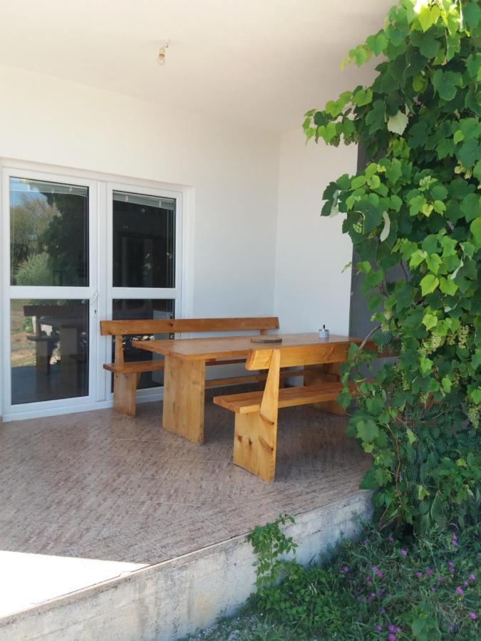 4 Bedroom Apartment In Tisno Eksteriør bilde